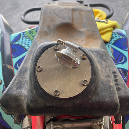 Kawasaki KFX450R Carb Conversion Petcock Fuel Tank Plate